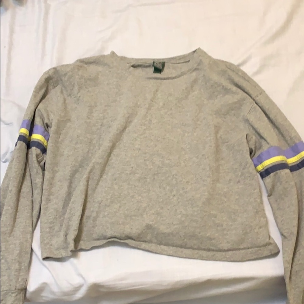 Grey long sleeve